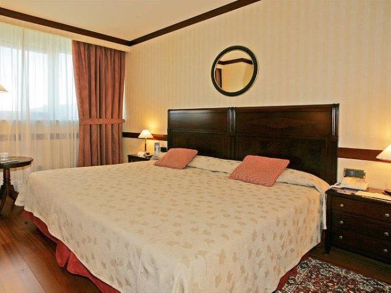Eurostars Gran Hotel Santiago Сантьяго-де-Компостела Екстер'єр фото