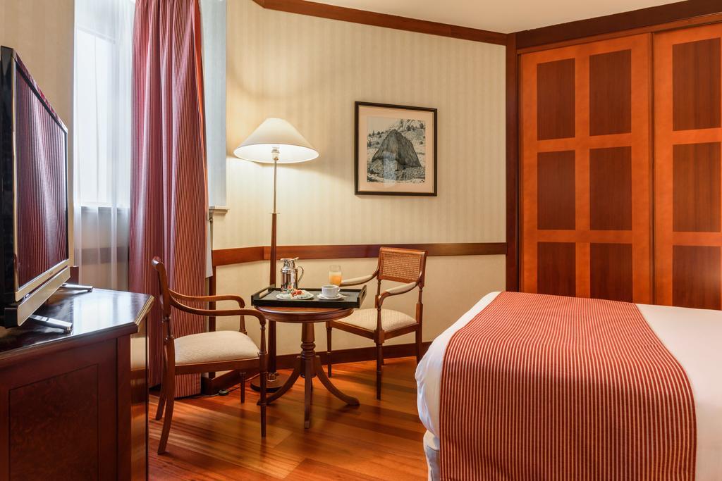 Eurostars Gran Hotel Santiago Сантьяго-де-Компостела Екстер'єр фото